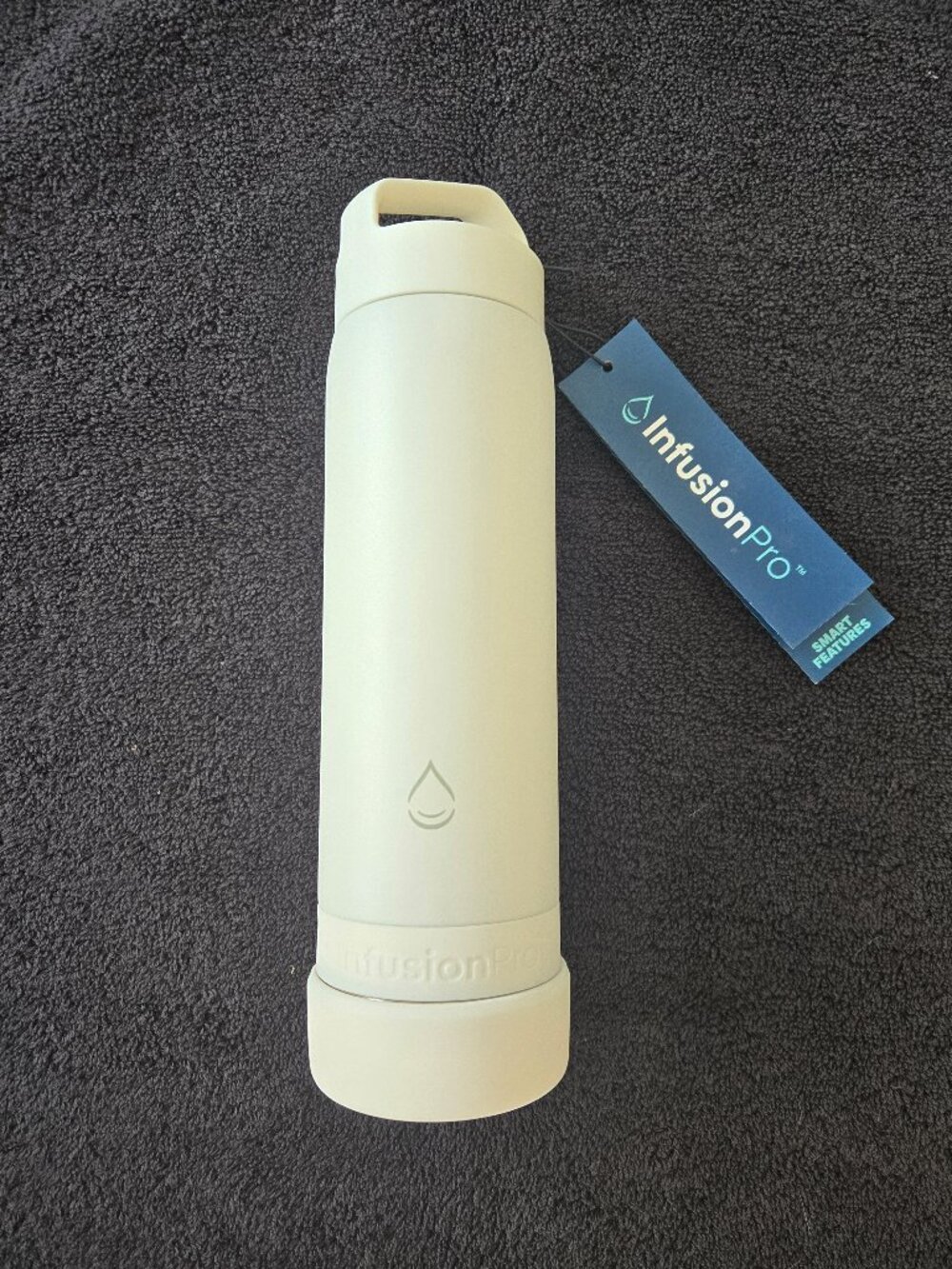 New Infusion Pro 20 ounce Water Bottle